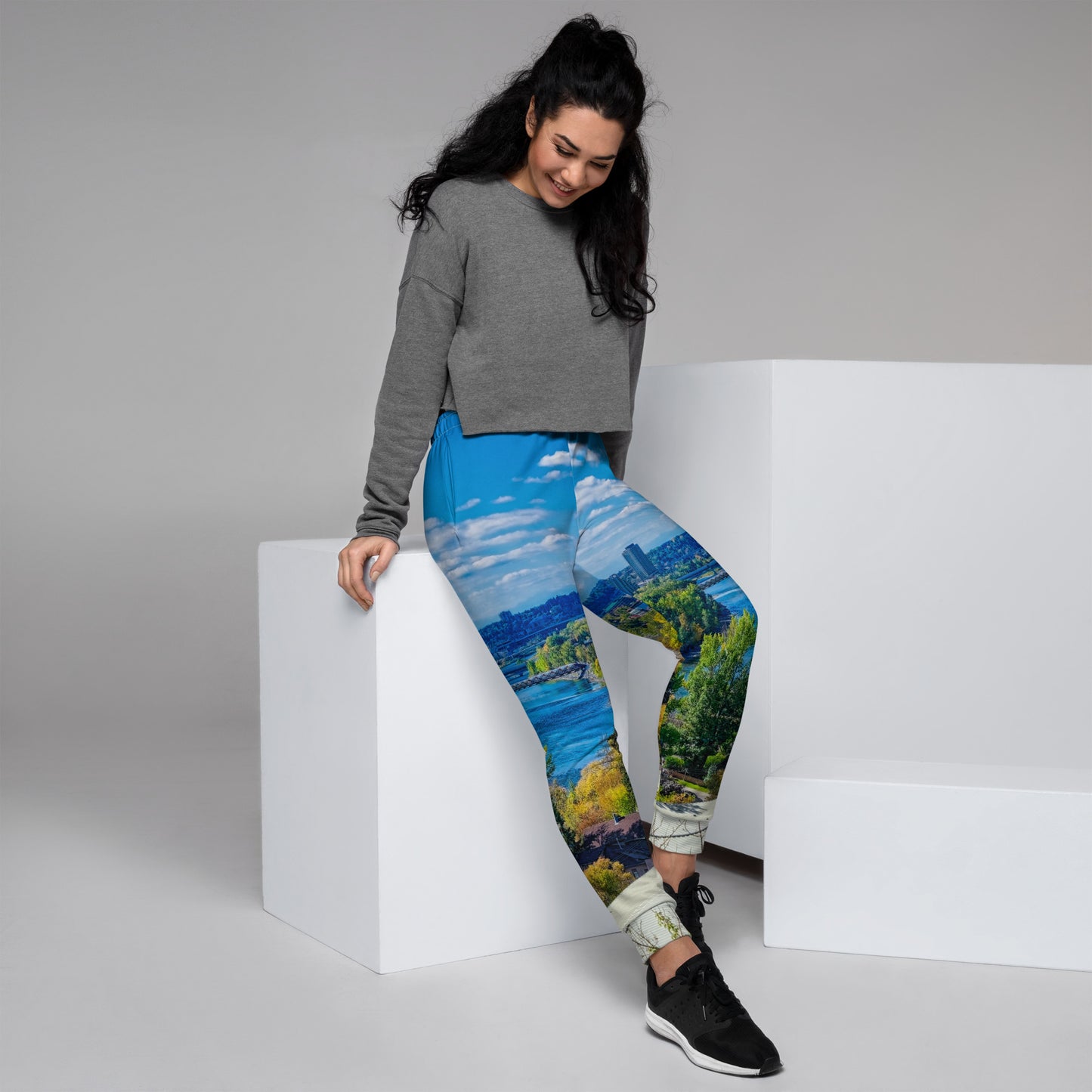 Women's Joggers - Bow River Peace Bridge McHugh Bluff Fall HDR