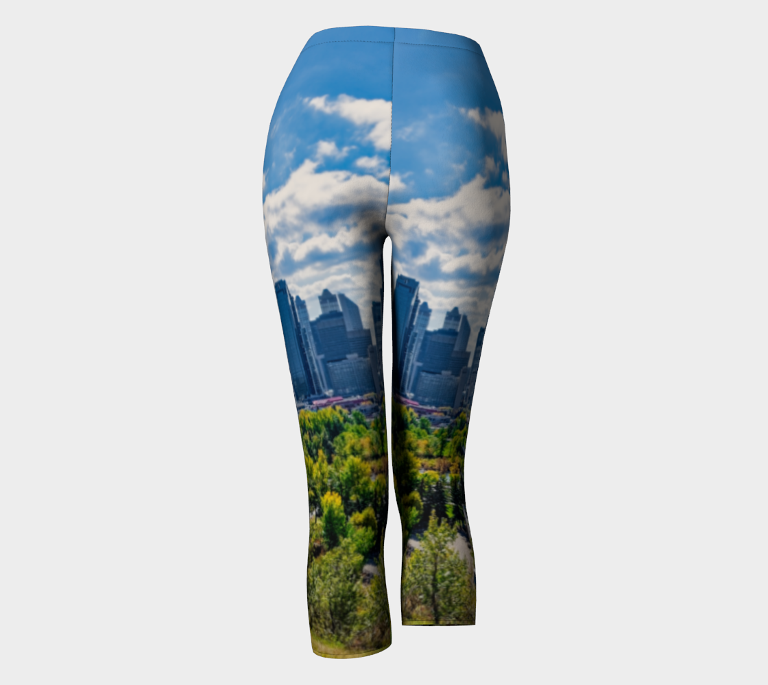 Women's Capris - Downtown Calgary McHugh Bluff Fall