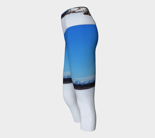 Women's Yoga Capris - Glenmore Reservoir Winter