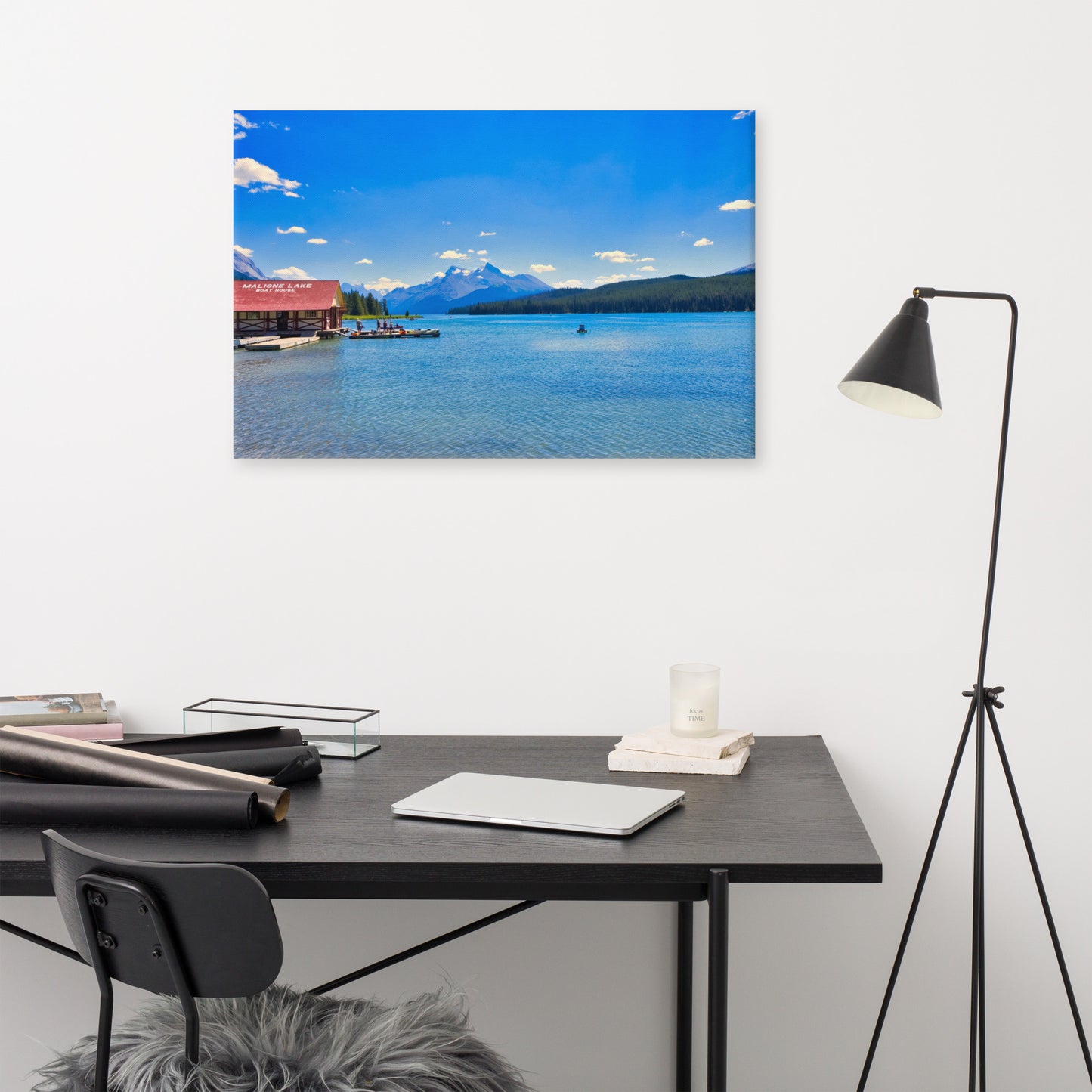 Canvas Print - Maligne Lake