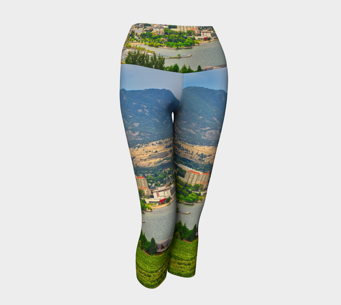 Women's Yoga Capris - Penticton Munson Mountain