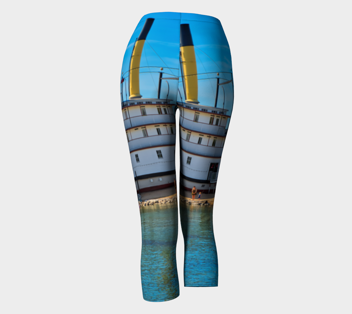Women's Capris - SS Sicamous