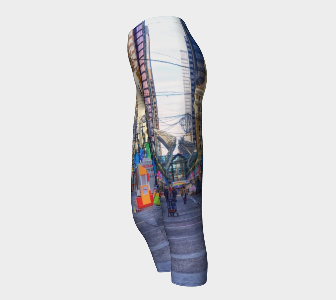Women's Capris - Downtown Calgary Stephen Avenue