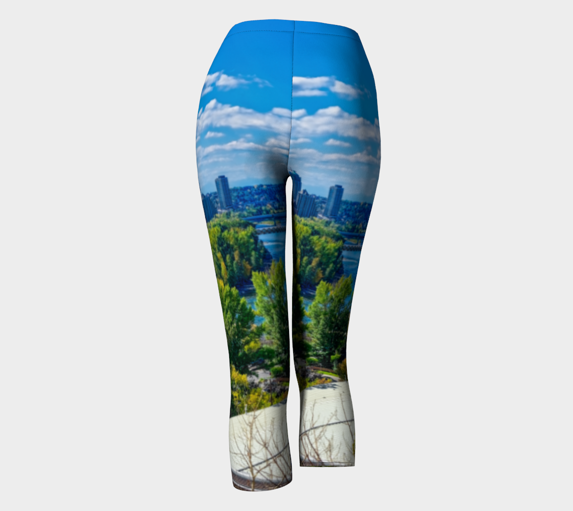 Women's Capris - Bow River Peace Bridge McHugh Bluff Fall HDR