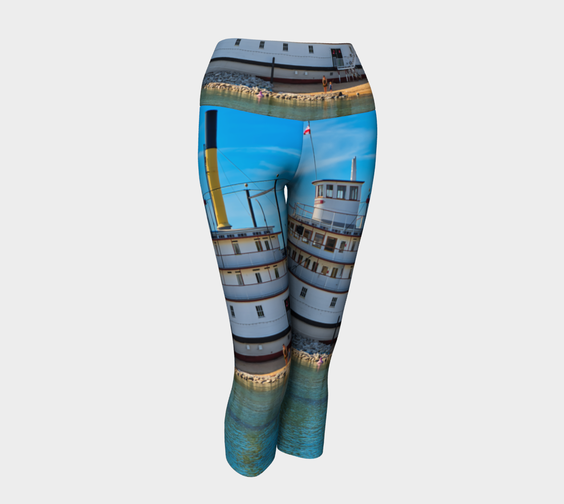 Women's Yoga Capris - SS Sicamous