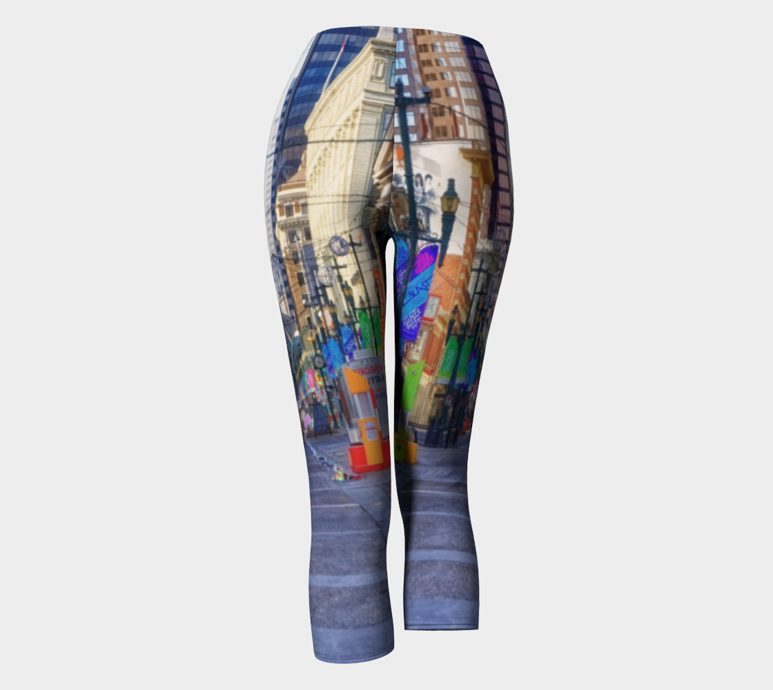Women's Capris - Downtown Calgary Stephen Avenue